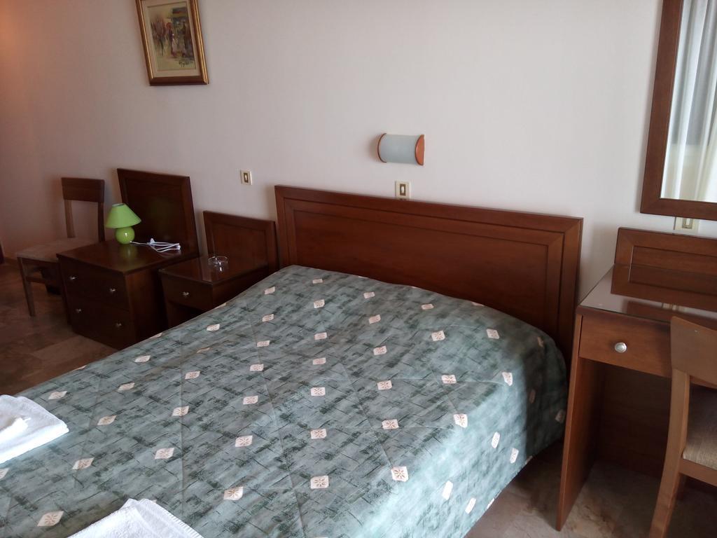 Akrogiali Kyparissia Cameră foto